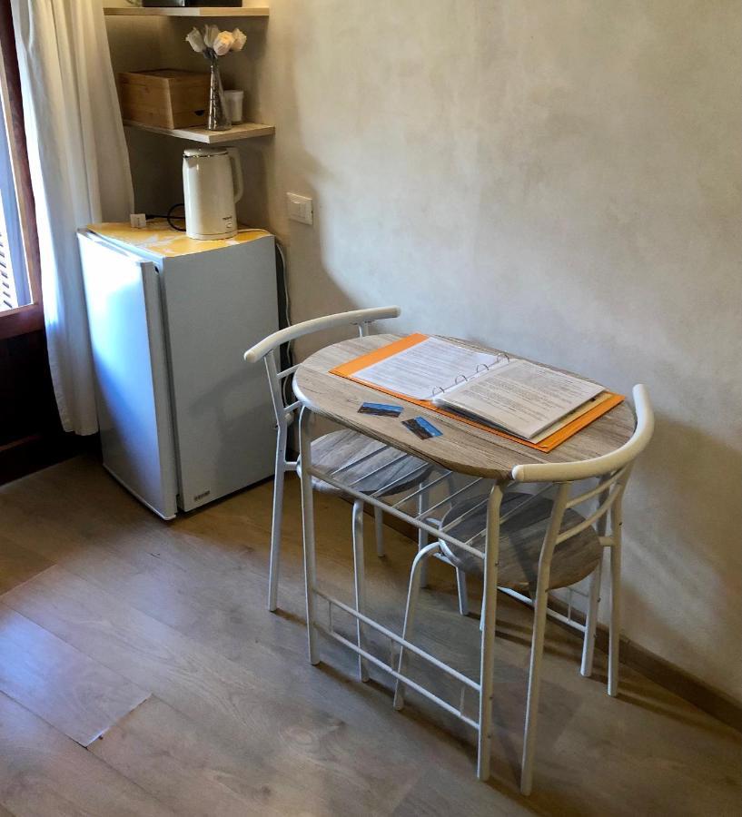 Stanza Con Terrazzo Vista Lago - Lakeholiday Castel di Tora Kültér fotó
